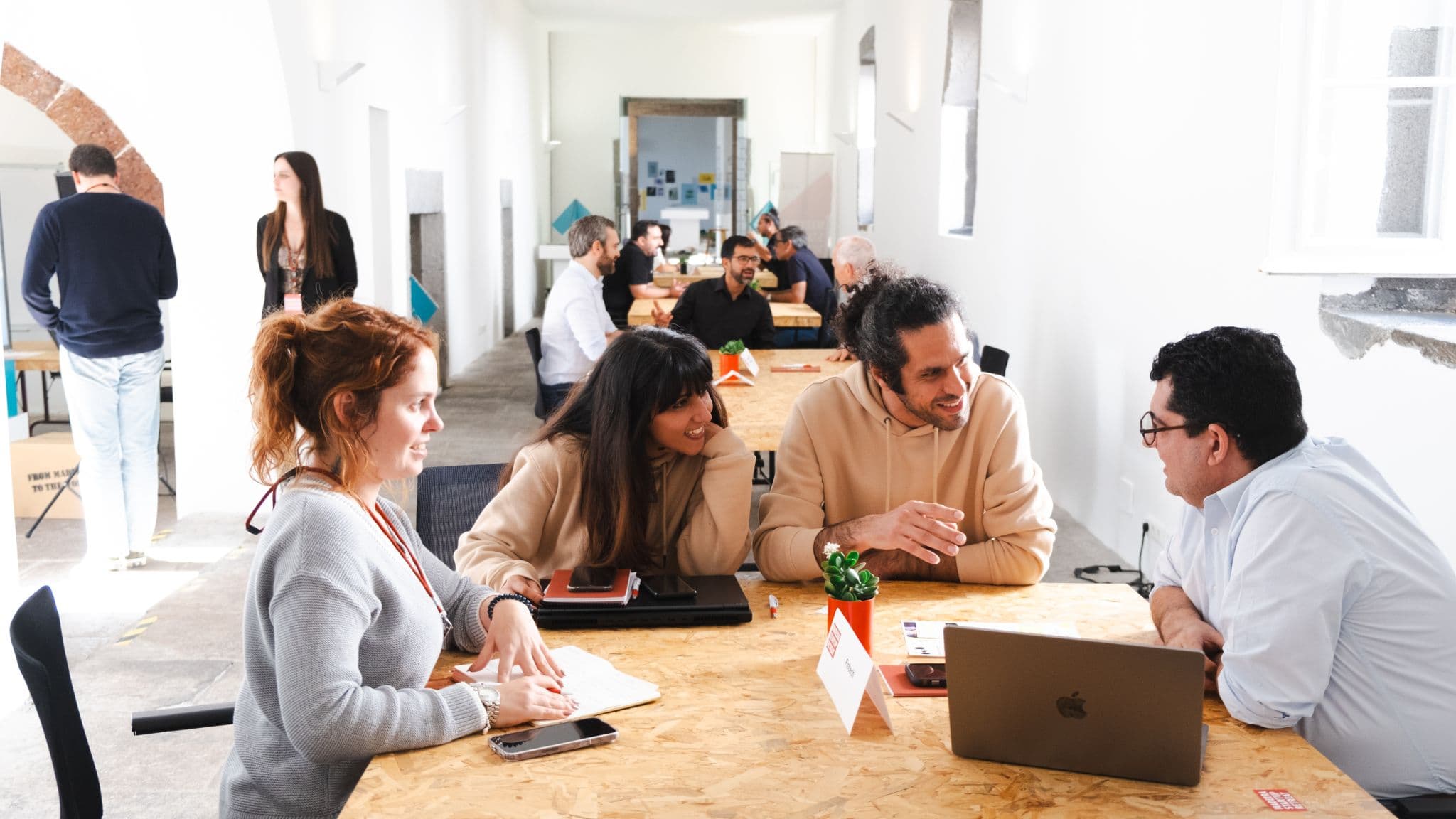 Nearsoft CEO Pedro Camacho Mentors at Madeira Startup Retreat Speed Networking Event